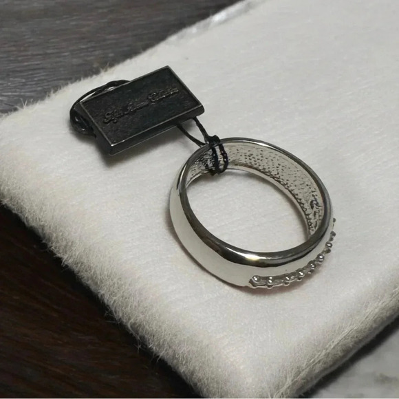 🇨🇦🆕5th Avenue Rhodium Ring - Picture 7 of 15